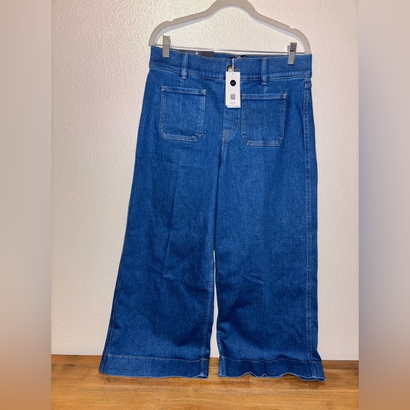 SPANX Pants - NWT SPANX Shape EveryWear Cropped Wide Leg Washed Blue Size large petite
